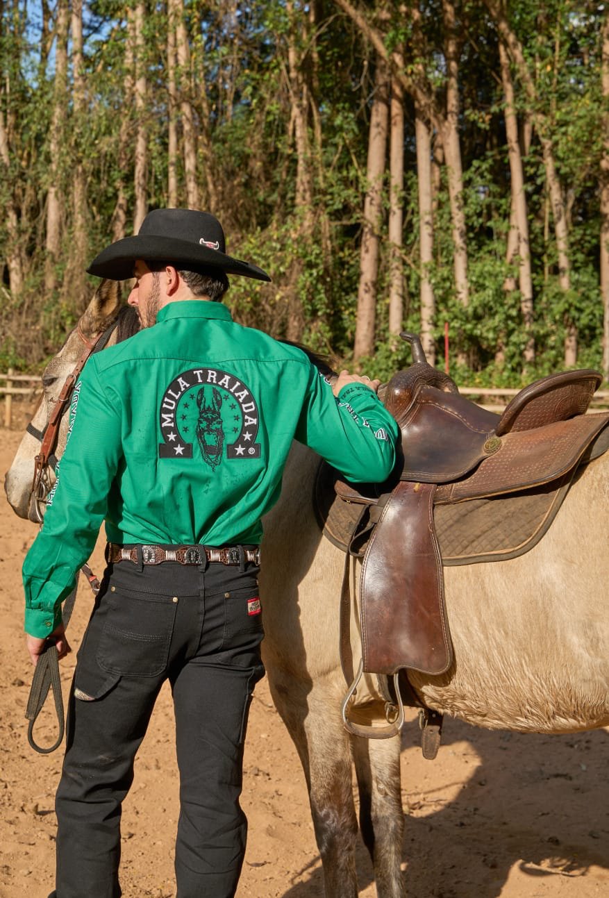 Camisa Verde MT - Costas com Logo